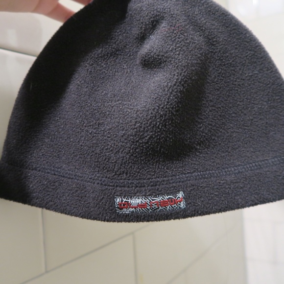 Black and Red Y2K Old Navy Beanie - Picture 3 of 3